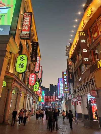探索广州高档夜场男模招聘的机会与要求